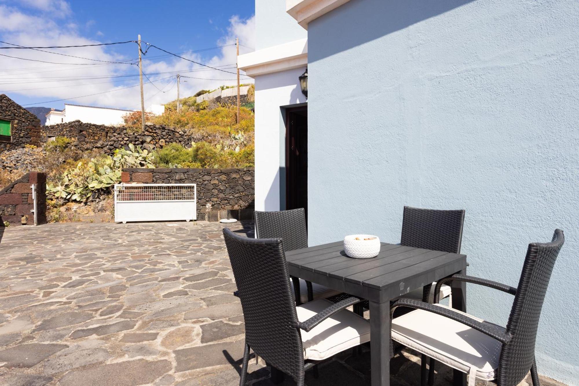 Casita Del Lomo, Terrace & Bbq Holiday home Frontera